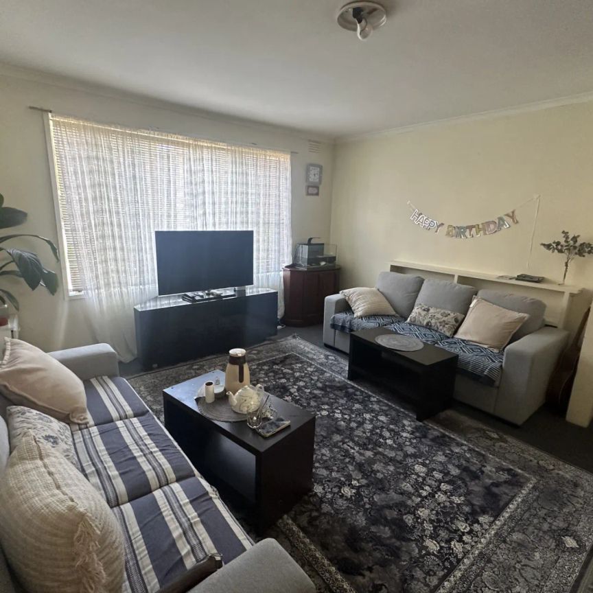 2-Bedroom Ground Floor Flat in Prime Dandenong Location - Photo 1