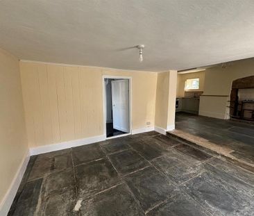 4 bedroom detached house to rent - Photo 1