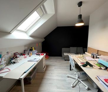 RUIME STADSWONING MET 4 SLAAPKAMERS EN TUIN IN IEPER - Photo 6