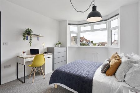 6 bedroom house to rent - Photo 3