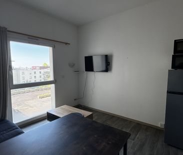 Location Appartement 1 pièce 21m² LE MANS 72000 - Photo 1