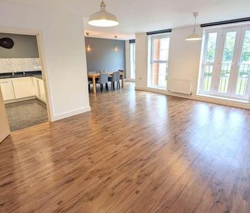 Woking, Surrey, GU22 - Photo 4