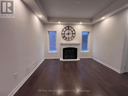 44 JARDINE STREET - Photo 2