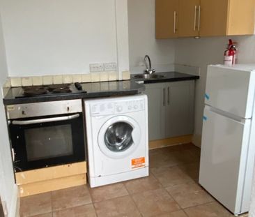 Studio Flat, Sheffield, S6 - Photo 5