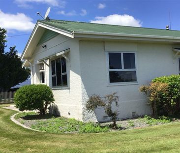 Spacious Rural Retreat for Rent - Photo 2