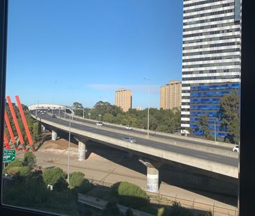 Parkville - Photo 4