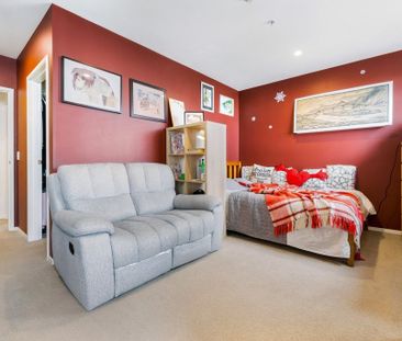 Modern & Stylish Living in the Heart of Hobsonville Point - Photo 3