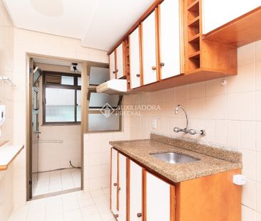 Apartamento com 1 quarto e 41m² para alugar em Menino Deus, Porto A... - Photo 4