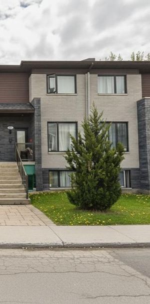 LIBRE Condo semi-meublé sur 2 étages proche de tout à louer Longueuil Saint-Hubert - appartement / logement - Photo 1
