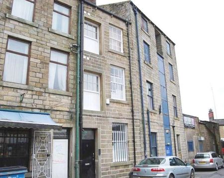 St James Square, Bacup, Rossendale, OL13 - Photo 4