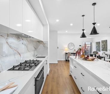 Warm Family Home with Luxury Space and Style - Photo 5