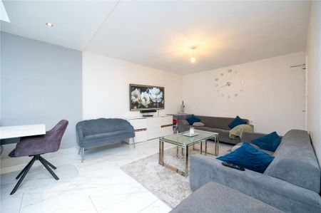 7 bedroom detached house to rent - Photo 2