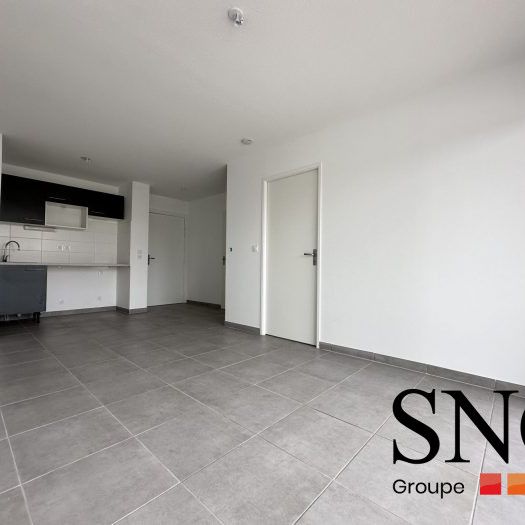 T2 AVEC BALCON ET PARKING - Photo 1