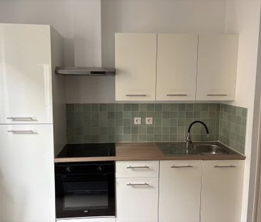 Location Appartement 2 pièces 30m² MARSEILLE 6ème - Photo 6