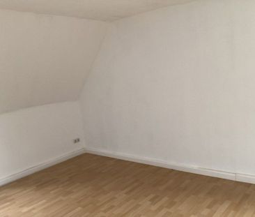 Wer will mich!? Günstige 2-Zimmer-Dachgeschosswohnung - Photo 3