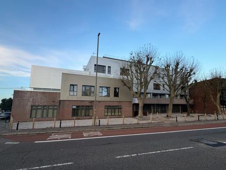 Staines Road West, Sunbury-on-Thames, Surrey, TW16 - Photo 3