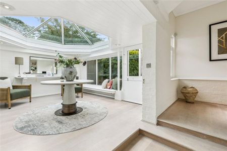 6 bedroom detached house to rent - Photo 4