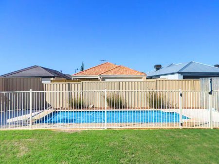 “Splash into this Spacious Family Home + Pool” - Photo 3