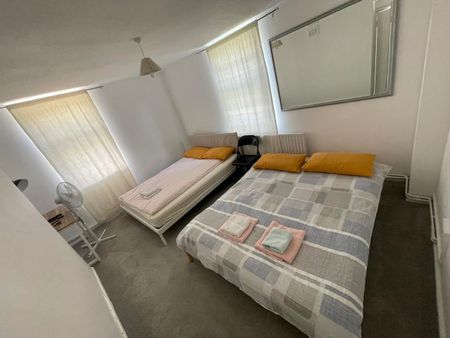 2 Bed Flat, King's Cross Station, WC1X - Photo 3