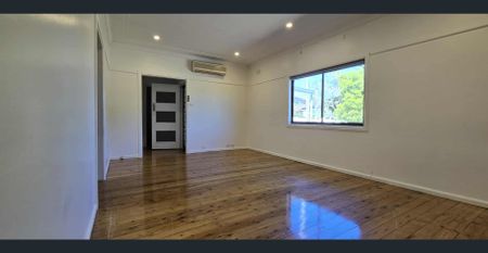 Modern Family Living - Photo 5