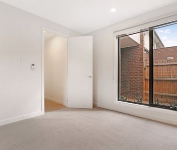 3/36 Kelsby Street, Reservoir VIC 3073 - Photo 2