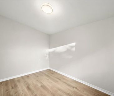 For Lease - 418 Norrie Crescent, Burlington, Ontario - Photo 3