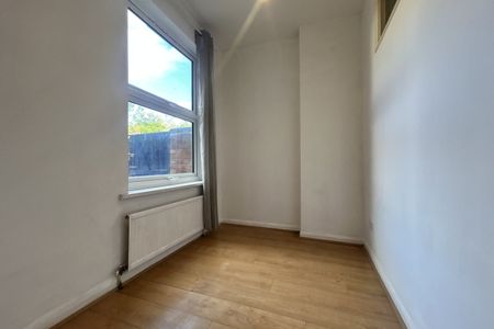 Glenfield Road - Photo 4