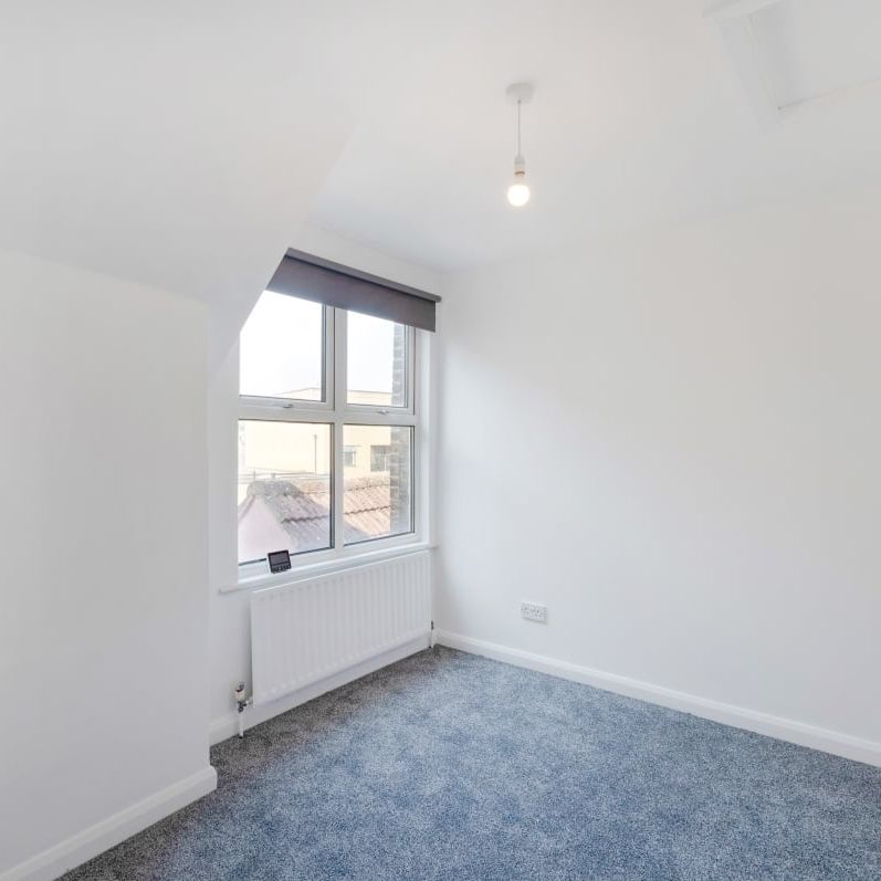 Gipsy Road - Photo 1