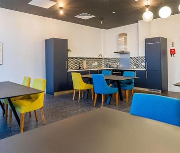 1 bedroom in a flat share to rent - Photo 5