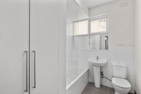 7/55 Chapel Street, St Kilda - Photo 5