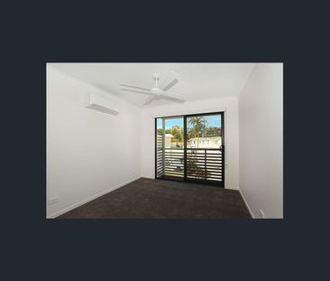 Luxury 3 bedroom townhouse in Buderim - Photo 5