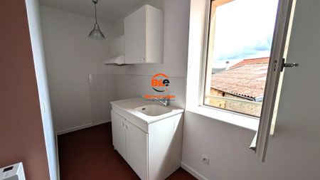 Location Appartement 2 pièces 37m² LEZOUX 63190 - Photo 5