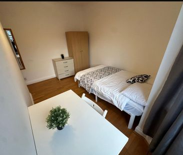 5 bedroom house share to rent - Photo 5