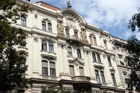 Alkotmány utca - Fotó 3