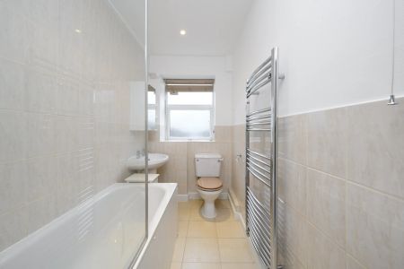 Rosemary Gardens, Mortlake, London, SW14 - Photo 3