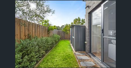 Spectacular Townhouse! - Photo 4