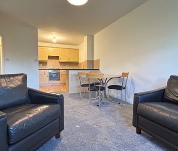 2 bedroom apartment to rent - Photo 4