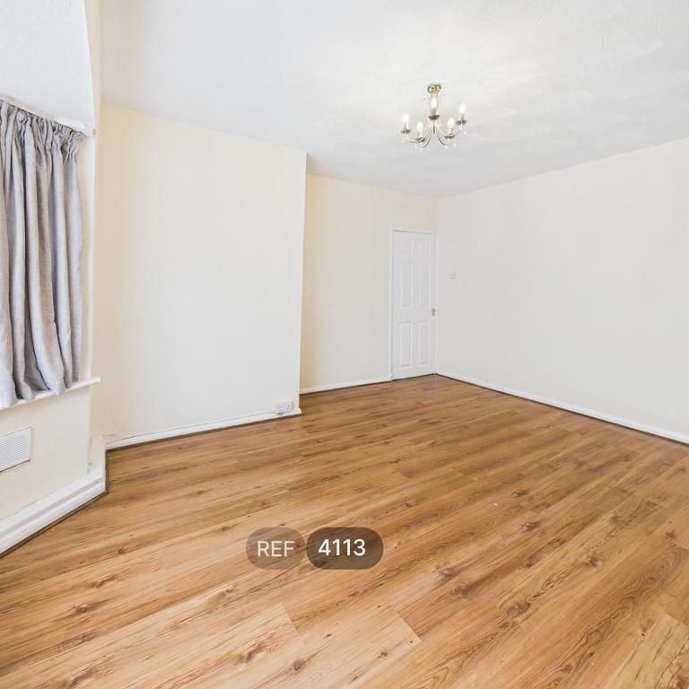 2 bedroom maisonette to rent - Photo 1