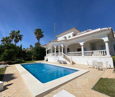 Luxury Villa for rent in Mijas Costa, Spain - Photo 1