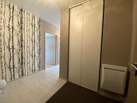 Location Appartement 3 pièces 72m² LA ROCHELLE 17000 - Photo 5