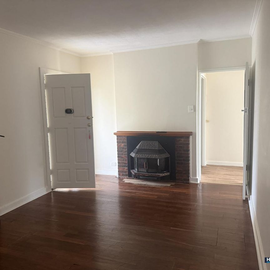 4 Bedroom Home with 2 x Workshops - Photo 1