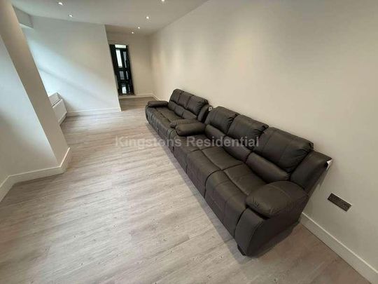 Colum Road, Cathays, CF10 - Photo 1