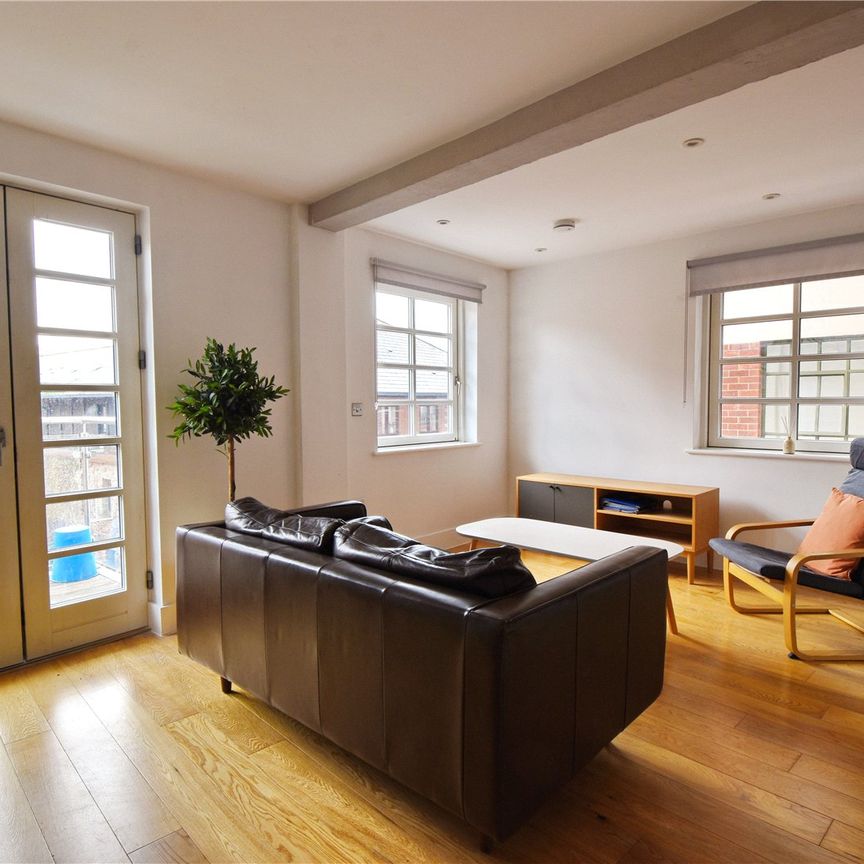 Redcliff Backs, Bristol - Photo 1