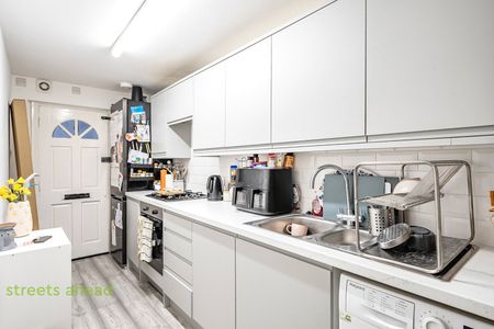 Addiscombe Road, Croydon, CR0 - Photo 2