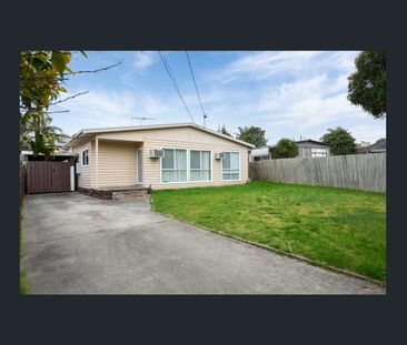 8 Rosemont Court, Dandenong North, Vic 3175 - Photo 1