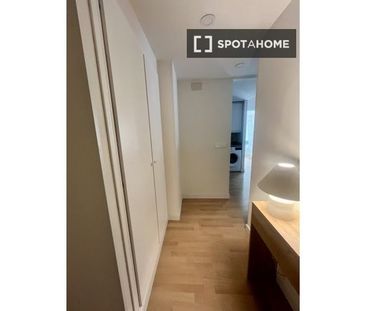 1 room luxury Flat for rent in Valencia - Photo 4