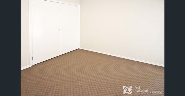 Modern 3 bedroom townhouse - Photo 1