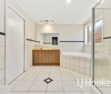 Cute As A Button! - Photo 5