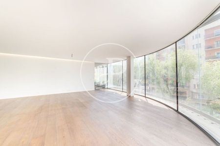 4 bedroom luxury Flat for rent in Madrid, Autonomous Region of Madrid - Photo 3