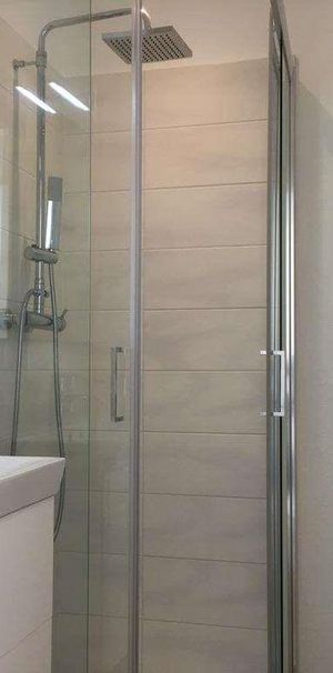 Wunderschöne und neue Minergie-Eigentumswohnung 3.5 mit Garten in Giubiasco zur Miete - Photo 1